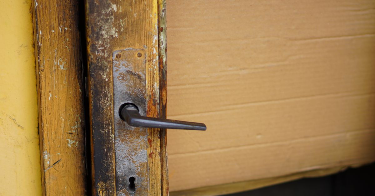 door lock repair home — Trusted Key Locksmith