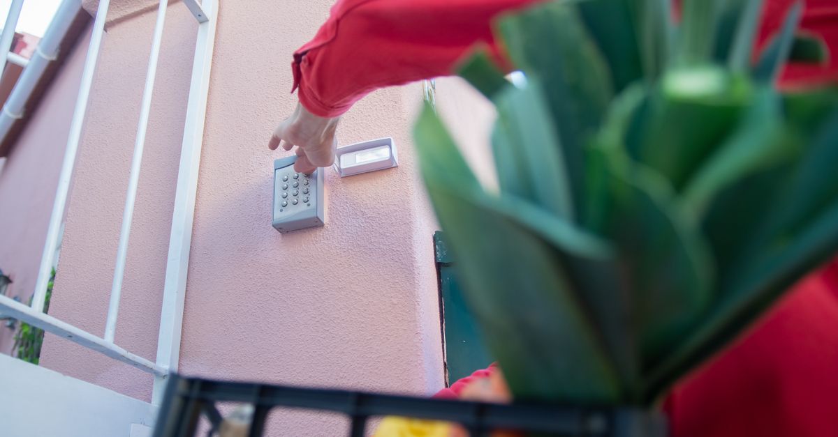 Access Control, Surveillance, and Smart Lock Integration — Trusted Key Locksmith
